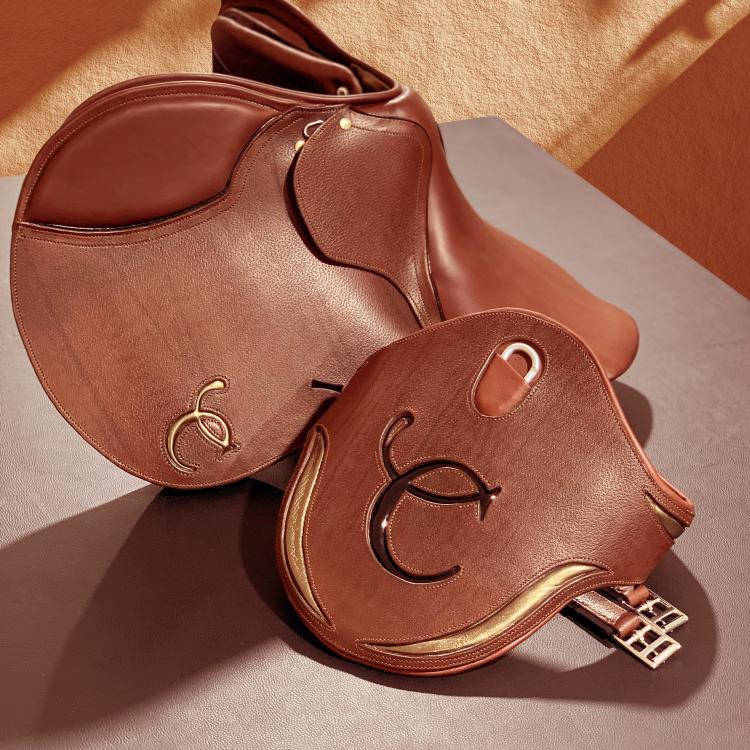 CABON SELLIER | Artisan sellier - Selle / Equitation